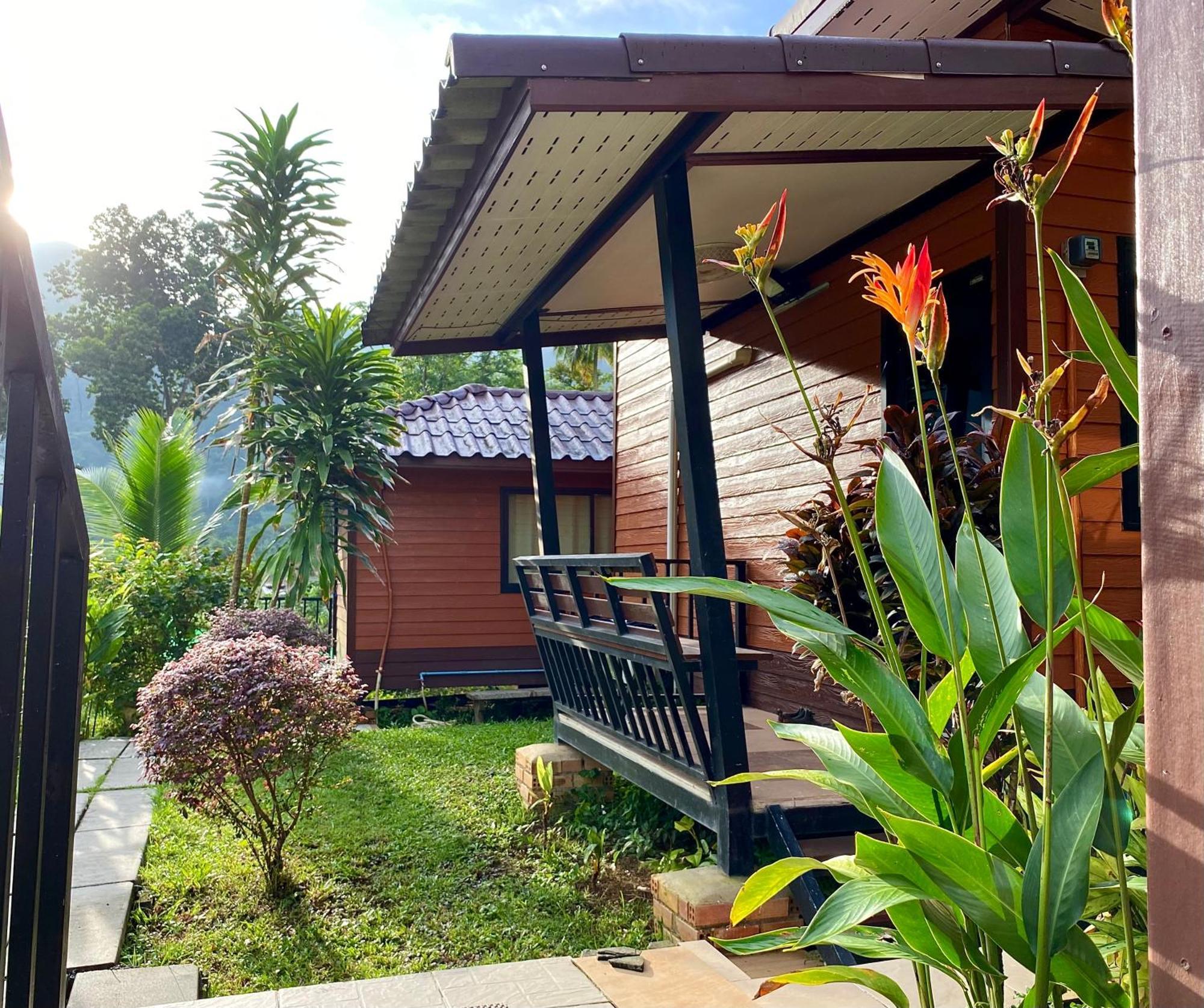 Guesthouse 88 Phang Nga Exterior photo